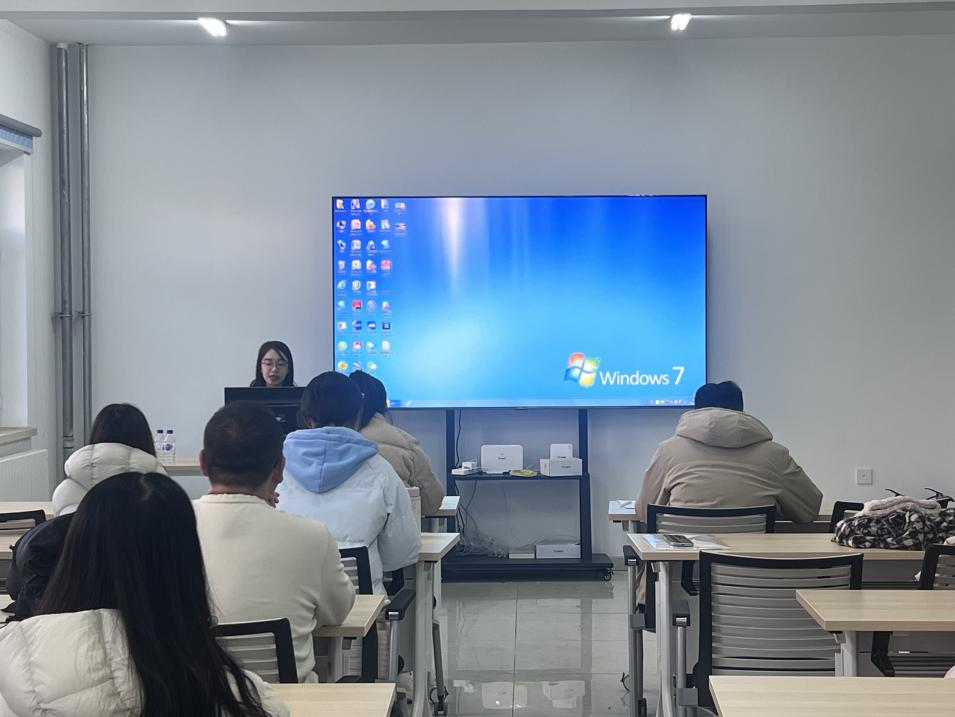 研究生党总支深入学习2025年中央经济工作会议精神